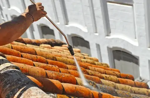 Nettoyage de toitures - Trévillers